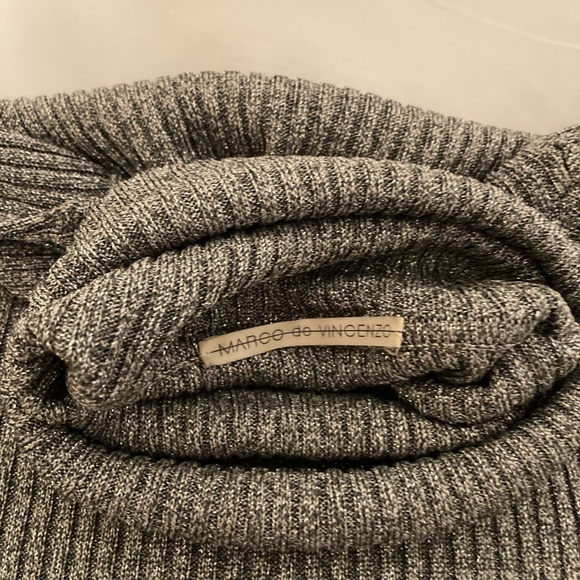Marco De Vincenzo Silver Lurex Ribbed Turtleneck Sweater - Picture 8 of 9